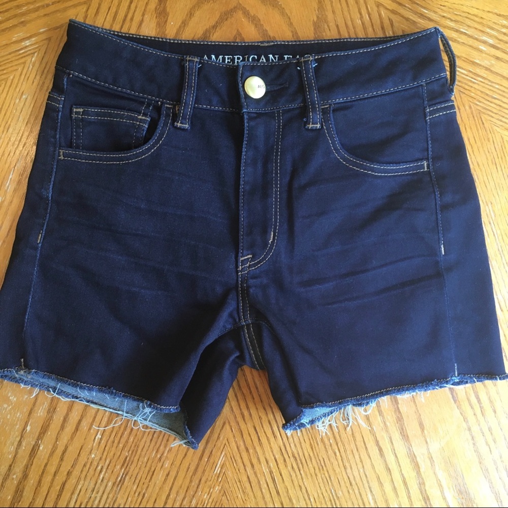 High rise A&E shorts in dark wash denim
